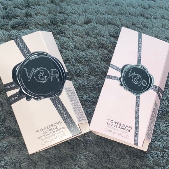Viktor & Rolf Accessories - Viktor & Rolf Flowerbomb Samples New